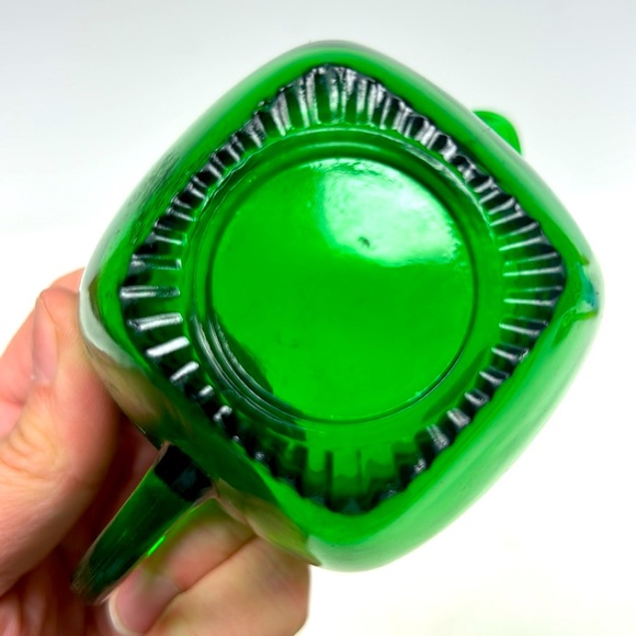 Vintage Anchor Hocking forest/emerald green glass creamer - Picture 4 of 5